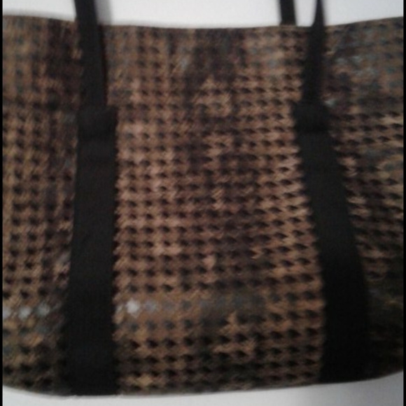Lancome Houndstooth  Everyday Chic Shoulder Bag - Picture 2 of 6